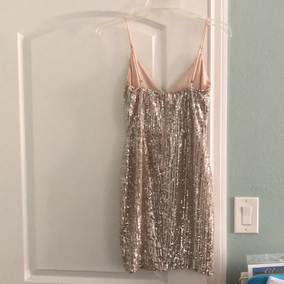 Windsor, gold sequin short dress, size small - Picture 2 of 4